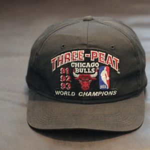 Vintage Chicago Bulls Snapback Hat